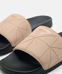 Weareroom.shop069d6215a8 5