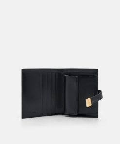 Weareroom.shop1ffb0ba251 4