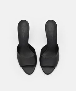 Weareroom.shop21d0b3c064 4