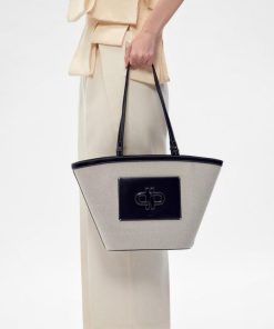 Weareroom.shop2420097596 7
