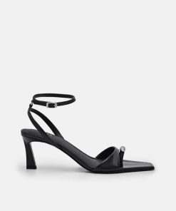 Weareroom.shop287e3cb057 1
