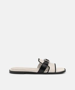 Weareroom.shop2c44121291 1