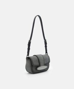 Weareroom.shop325f5a8384 2