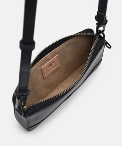 Weareroom.shop38a79170a0 4