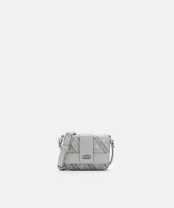 Weareroom.shop44281a63a1 1
