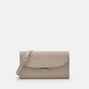 Weareroom.shop50ca6b376a 1