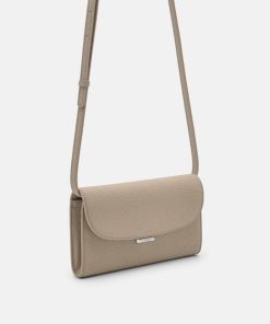 Weareroom.shop50ca6b376a 2