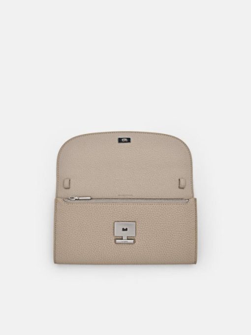 Weareroom.shop50ca6b376a 4
