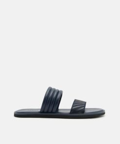 Weareroom.shop557386d603 1