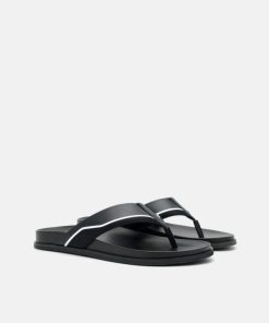 Weareroom.shop5c3ed9e3cc 1