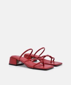 Weareroom.shop5ecf76bbb5 2