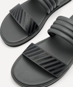 Weareroom.shop5fe7732125 5