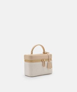 Weareroom.shop6051ec2853 2