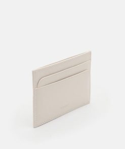 Weareroom.shop62d5465f28 3