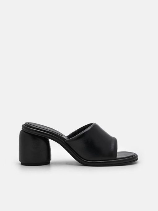 Weareroom.shop749cc2e4cd 1