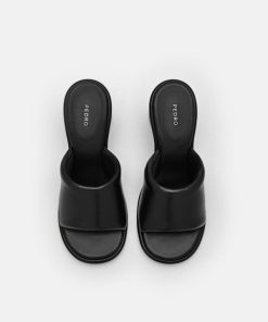 Weareroom.shop749cc2e4cd 4