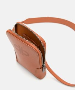 Weareroom.shop7c40296a39 4