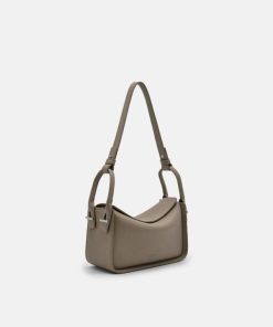 Weareroom.shop81b5f4bb4f 2