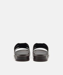 Weareroom.shop8236b3daae 4