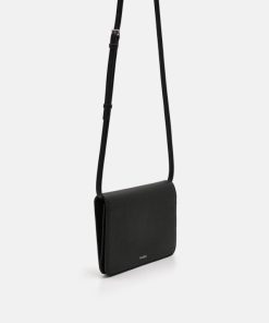 Weareroom.shop842143ff53 2