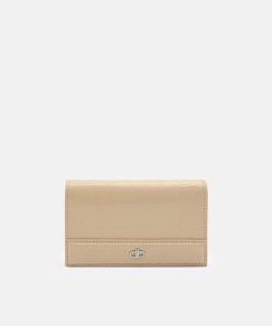 Weareroom.shop875d1f33fc 1