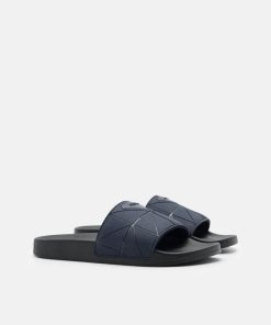 Weareroom.shop8cdf8bf4fc 2