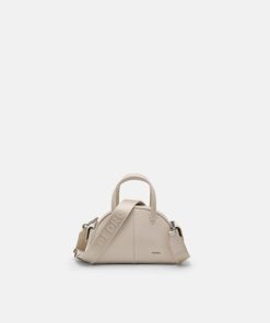 Weareroom.shop9cb44c3be2 1