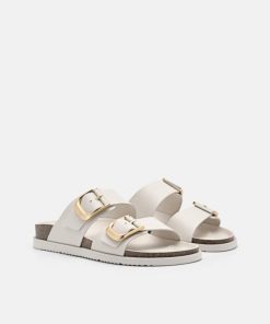 Weareroom.shopa679b63ed8 2