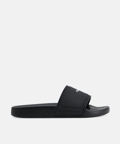 Weareroom.shopa8feebb6f1 1