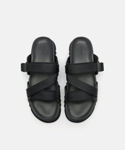 Weareroom.shopb43c3411d5 4