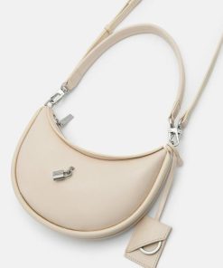 Weareroom.shopbc2fd87ce5 5