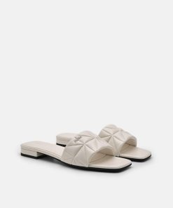 Weareroom.shopc34f063df8 2
