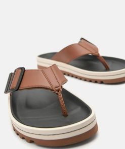 Weareroom.shopcb15b6c1d4 5