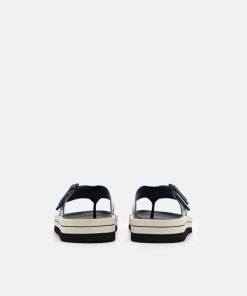 Weareroom.shopd1a8c6b6c2 3