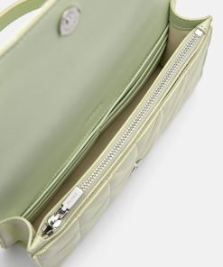 Weareroom.shopdb94e6800c 4