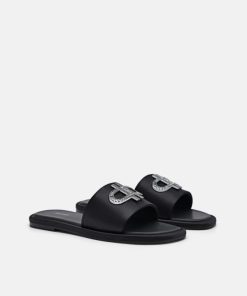 Weareroom.shope05b52b7f0 2
