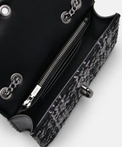 Weareroom.shope1093601f3 4