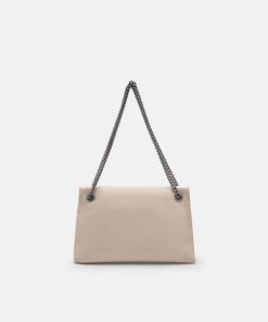 Weareroom.shope86817adca 3