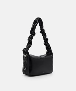 Weareroom.shopf4f2442bd3 2