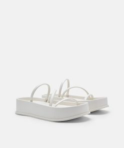 Weareroom.shopfbc5e69bc8 2